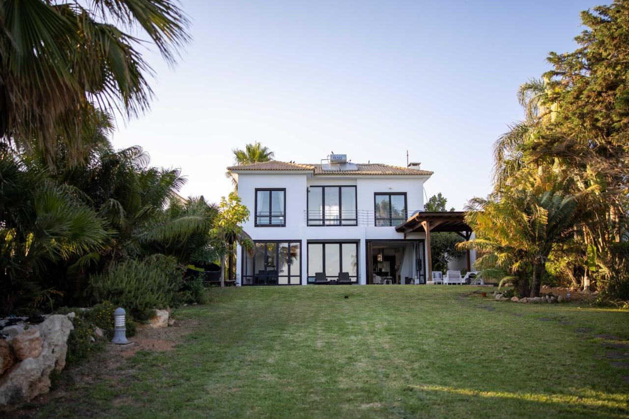 Villa Balinese Ayia Napa Esterno foto