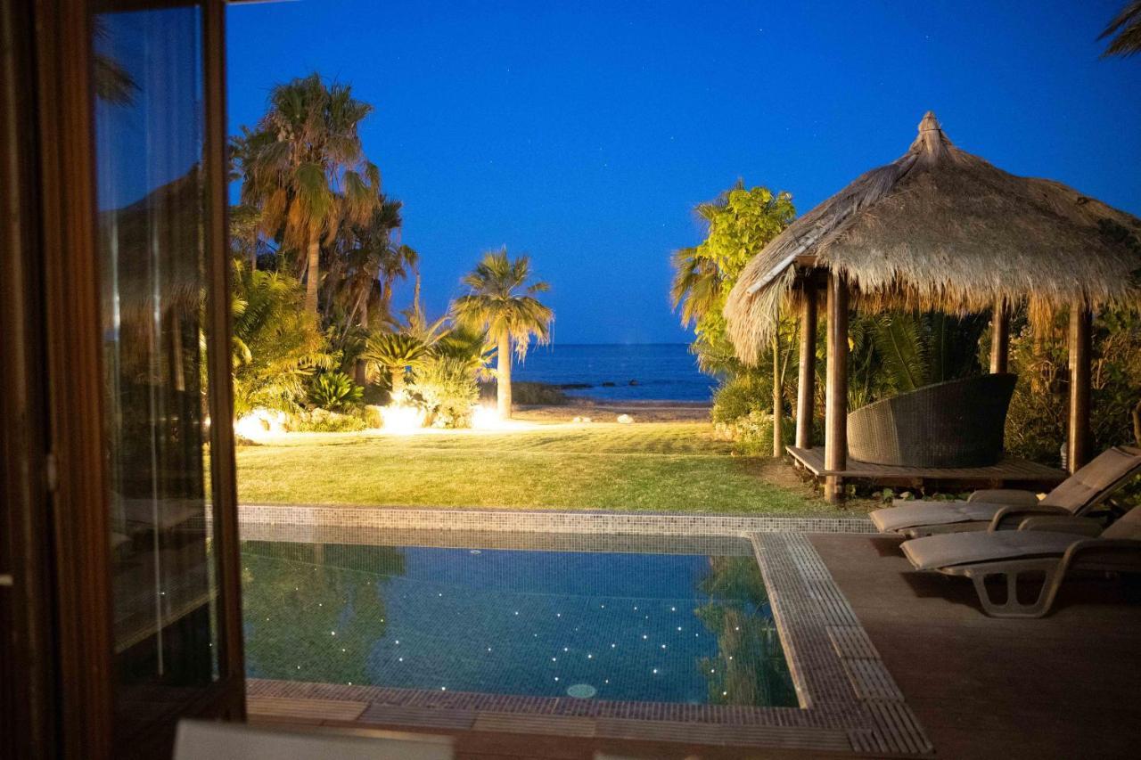 Villa Balinese Ayia Napa Esterno foto